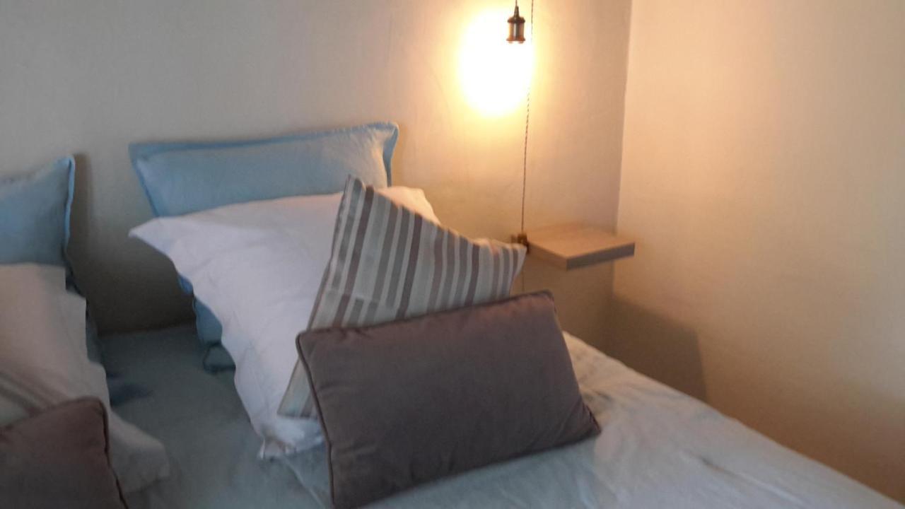 Chambres D'Hotes Le Vignoble Cucuron Exterior foto