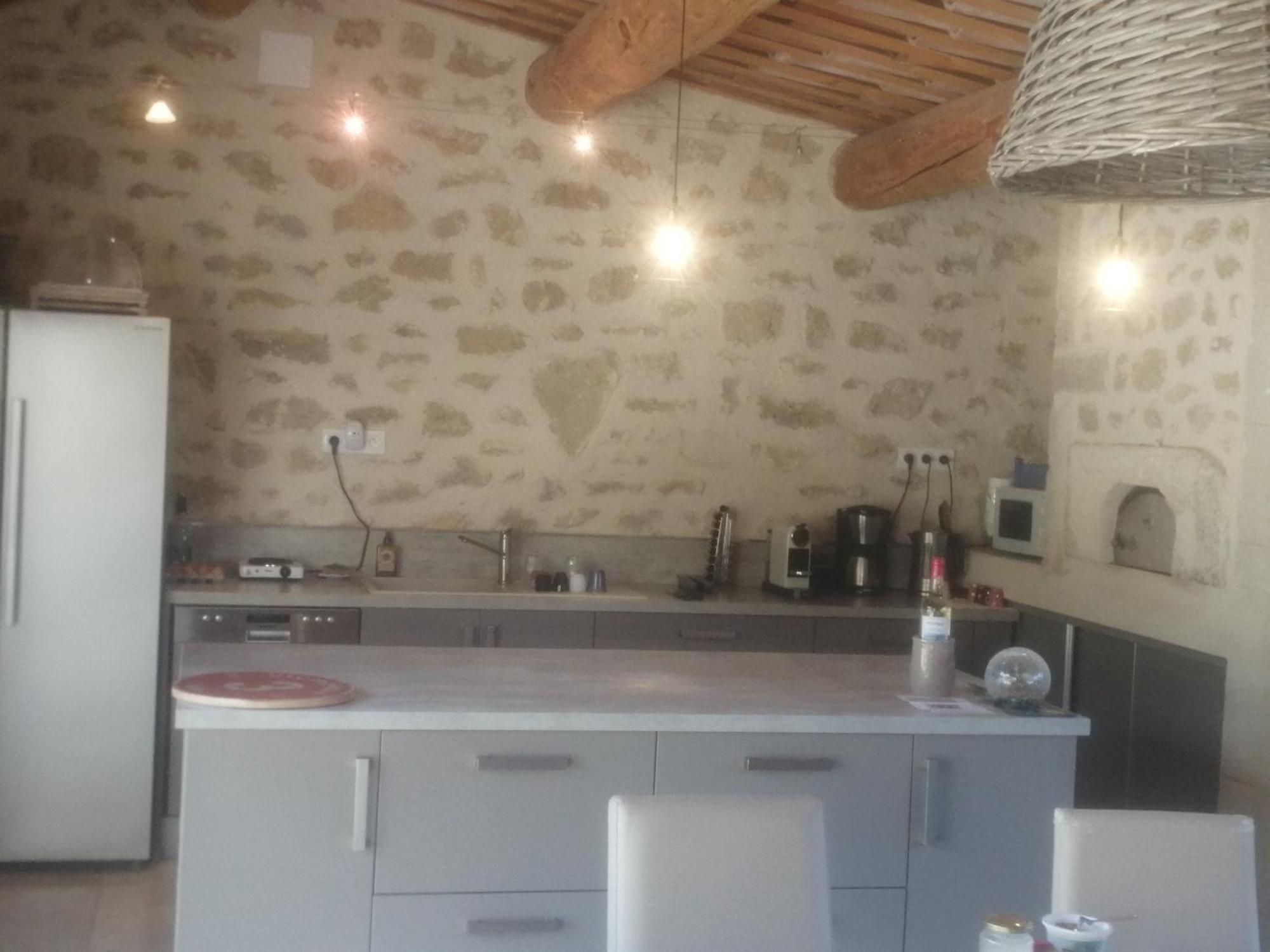 Chambres D'Hotes Le Vignoble Cucuron Exterior foto